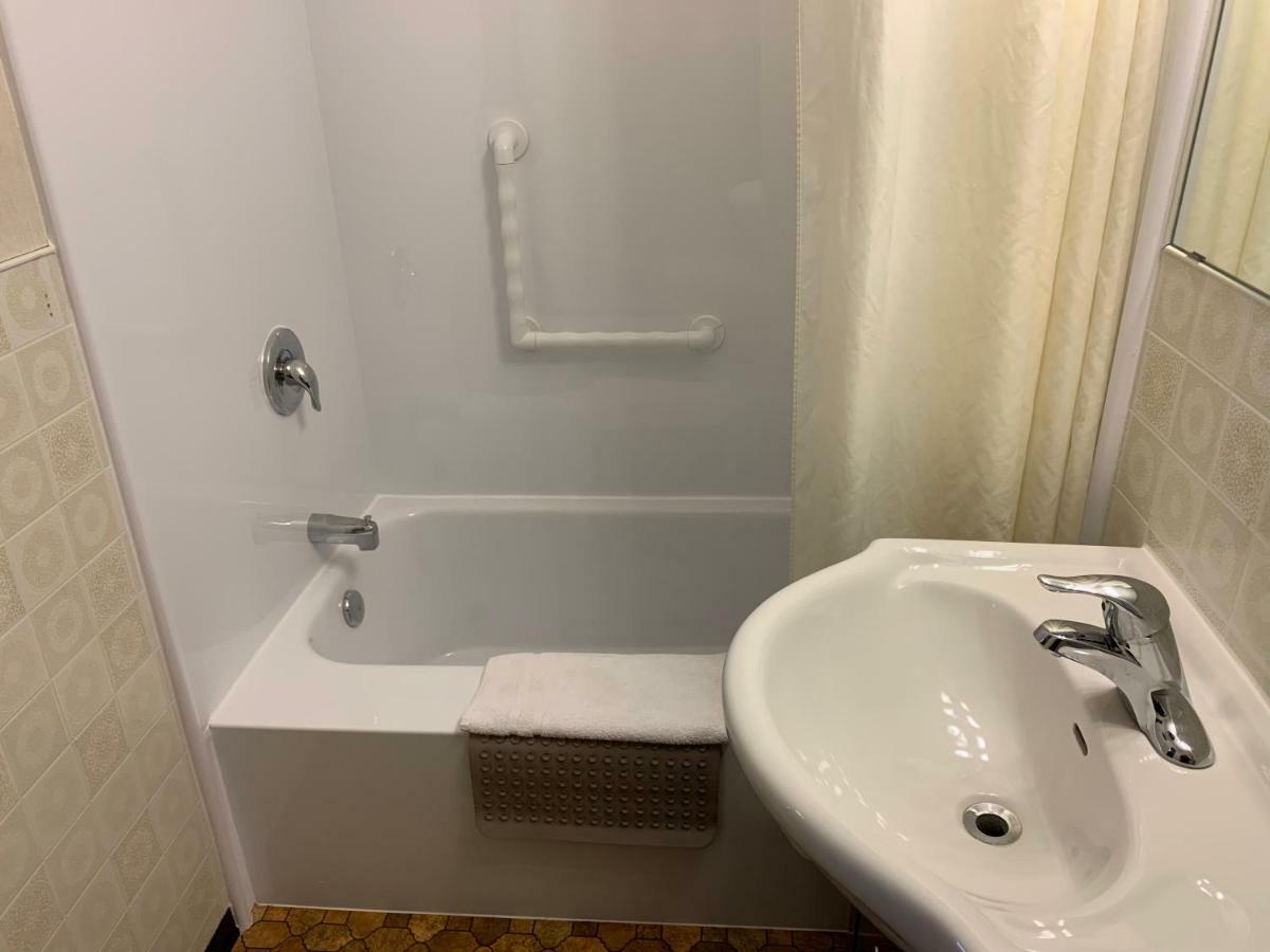 Lionstone Inn Motel & Cottages Pictou Εξωτερικό φωτογραφία